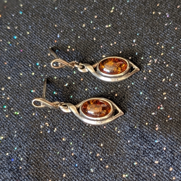 Vintage Silver and Baltic Amber Dangle Earrings - Picture 4 of 4